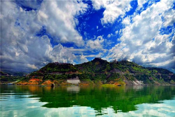 喀斯特奇觀打黛河天坑，一縣一品公益助農(nóng)，貴州羅甸特產(chǎn)羅甸玉