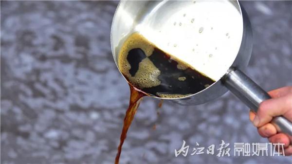 神奇的內(nèi)江市級“非遺”！600多個大土罐帶你回到?jīng)]有人工添加劑的年代——