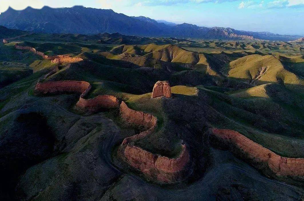 寧夏古長(zhǎng)城遺址，與大家熟悉的“八達(dá)嶺”不同 圖/“寧夏文化和旅游”公眾號(hào)