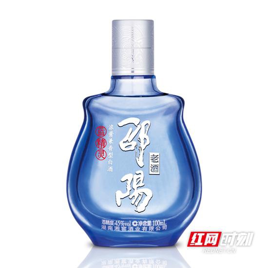 邵陽(yáng)老酒藍(lán)精靈產(chǎn)品展示圖。
