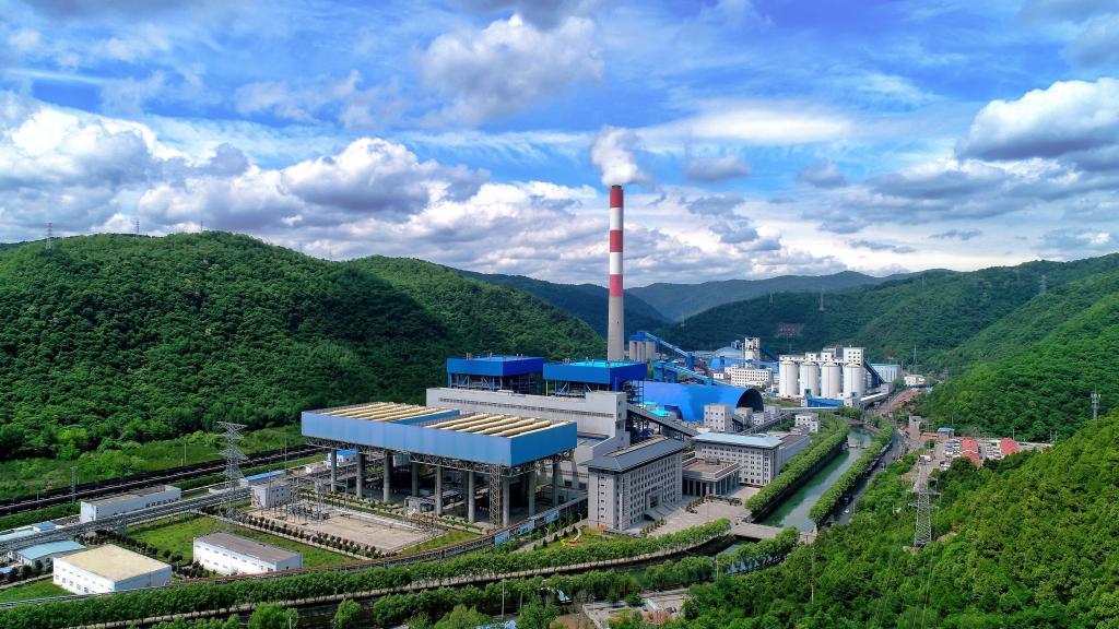 黃陵礦業(yè)煤矸石發(fā)電廠。（受訪者供圖）